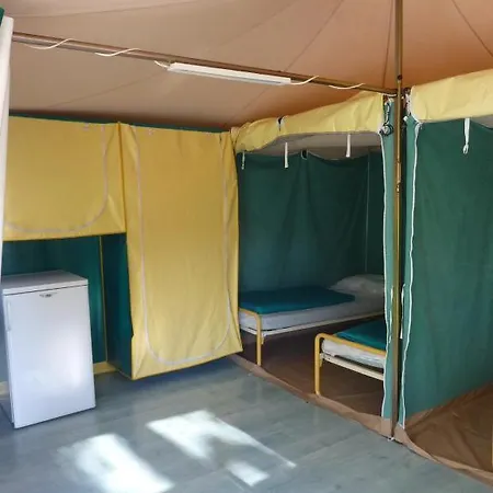 캠프장 Camping Du Leman Saint Disdille 또농-레-방