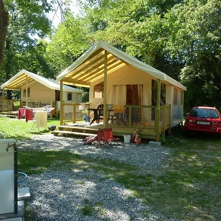 Camping Du Leman Saint Disdille 캠프장