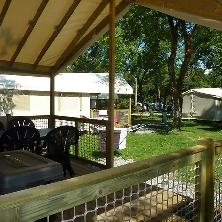 캠프장 Camping Du Leman Saint Disdille 3*